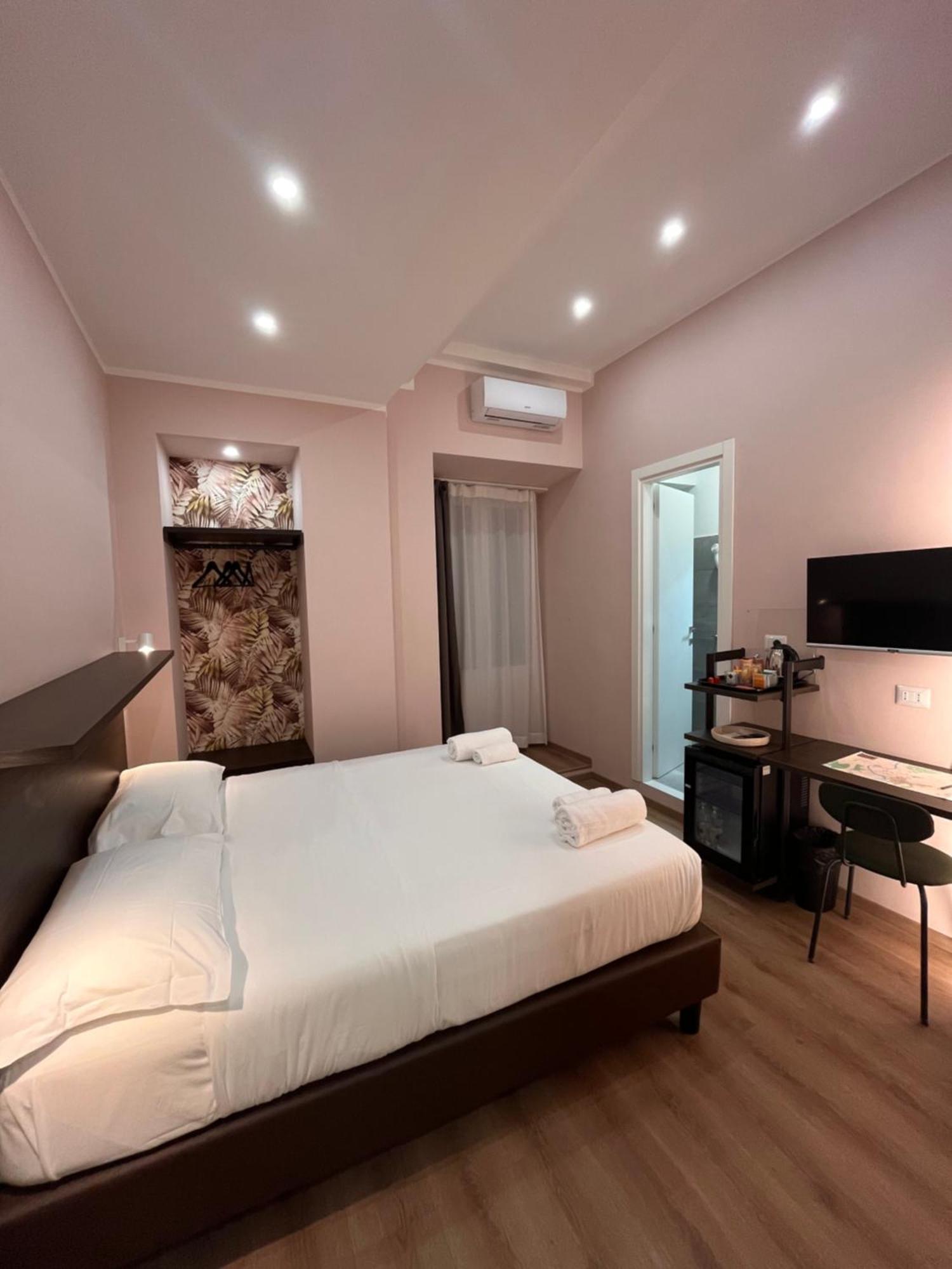 Colosseum Deluxe Rome Bagian luar foto